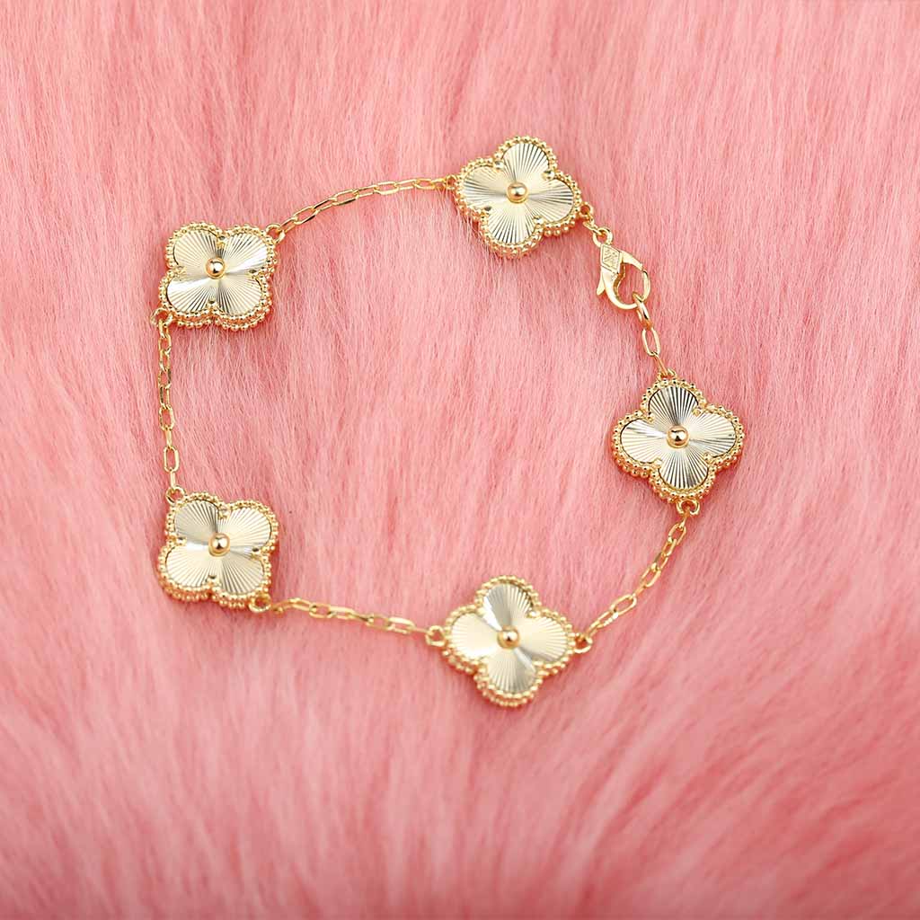 B826EE3B-55E8-B407-DEC3-17A49902D23A